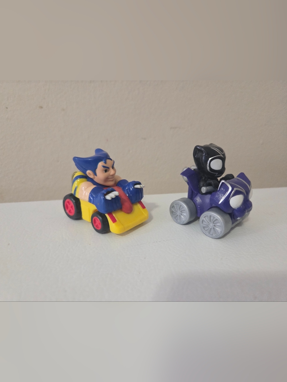 Marvel Character Mini Racers - Assorted Colors Diecast Set Of 8 - Picture 2 of 9